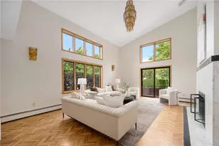 14 Maxcy Dr, Providence, RI 02906 - Photo 8
