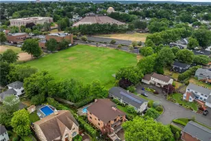 14 Maxcy Dr, Providence, RI 02906 - Photo 38