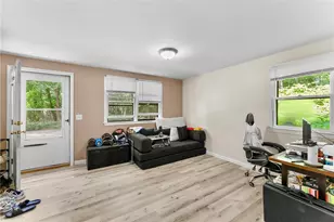 27 Faxon St, West Warwick, RI 02893 - Photo 14