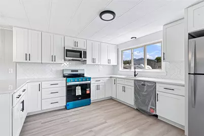 21 Cathy Circle, Portsmouth, RI 02871 - Photo 2