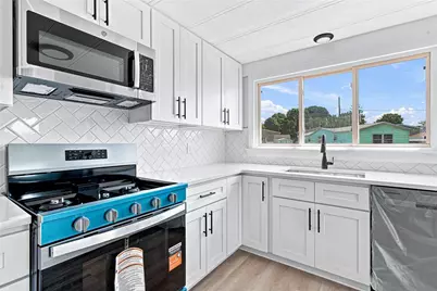 21 Cathy Circle, Portsmouth, RI 02871 - Photo 6