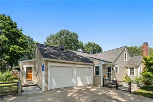 147 Riverside Dr, East Providence, RI 02915 - Photo 30