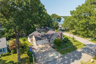 147 Riverside Dr, East Providence, RI 02915 - Photo 32