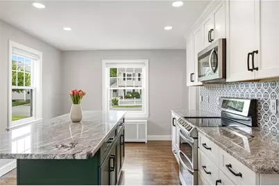 26 Tryon Avenue, East Providence, RI 02916 - Photo 8