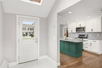 26 Tryon Avenue, East Providence, RI 02916 - Photo 4