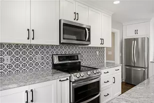 26 Tryon Ave, East Providence, RI 02916 - Photo 12