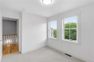 12 Park Ave, Narragansett, RI 02882 - Photo 16