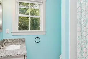 12 Park Ave, Narragansett, RI 02882 - Photo 8