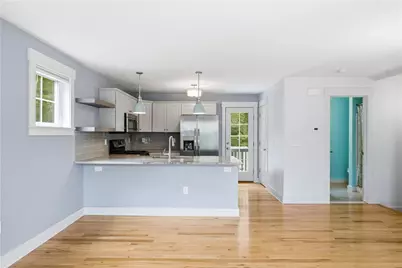 12 Park Avenue #13, Narragansett, RI 02882 - Photo 4