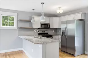 12 Park Ave, Narragansett, RI 02882 - Photo 6