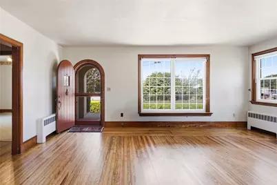 247 West Main Road, Middletown, RI 02842 - Photo 6