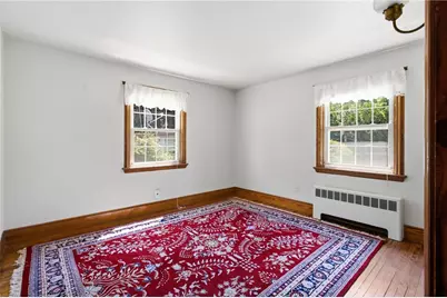 247 West Main Road, Middletown, RI 02842 - Photo 16