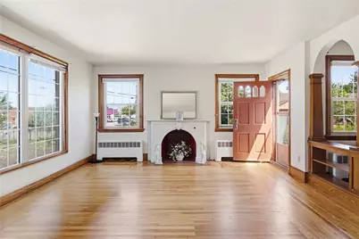 247 West Main Road, Middletown, RI 02842 - Photo 8