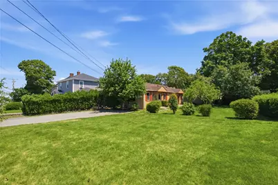 247 West Main Road, Middletown, RI 02842 - Photo 30