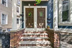 124 Vinton St, Providence, RI 02909 - Photo 2