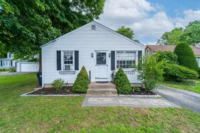 29 Pleasant View Road, Warwick, RI 02888 - Photo 2