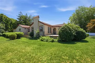 247 W Main Rd, Middletown, RI 02842 - Photo 1