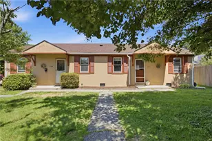 249 W Main Rd, Middletown, RI 02842 - Photo 1
