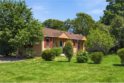249 West Main Road, Middletown, RI 02842 - Photo 2