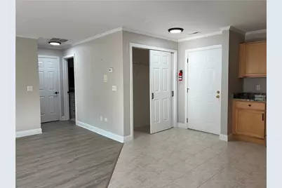 483 North Broadway Street #3b, East Providence, RI 02914 - Photo 6