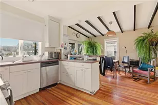 51 Warner St, Newport, RI 02840 - Photo 16