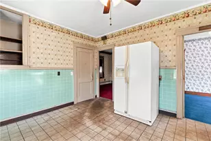 29 E Earle St, Cumberland, RI 02864 - Photo 16