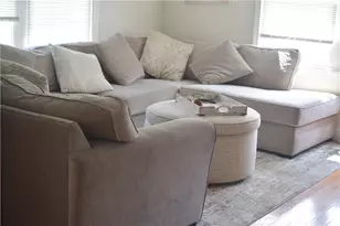 23 Vaughan St, Providence, RI 02904 - Photo 2