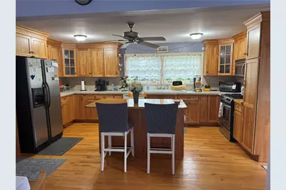 10 Isabelle Drive, Narragansett, RI 02882 - Photo 2