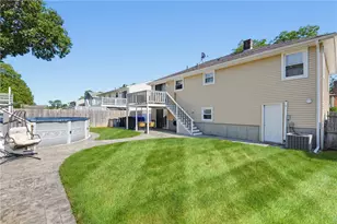 33 Scott Dr, East Providence, RI 02915 - Photo 30