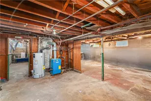 119 Longwood Ave, Providence, RI 02908 - Photo 28