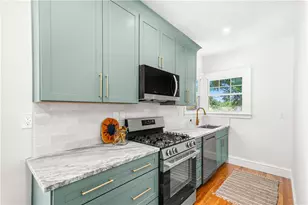 119 Longwood Ave, Providence, RI 02908 - Photo 12