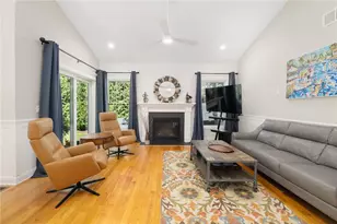 15 W Glen Ln, West Warwick, RI 02893 - Photo 10
