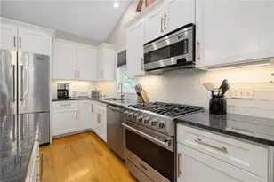 15 W Glen Ln, West Warwick, RI 02893 - Photo 14