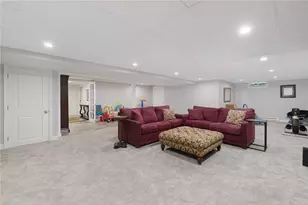 15 W Glen Ln, West Warwick, RI 02893 - Photo 32
