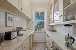 61 Douglas Ave, Providence, RI 02908 - Photo 8
