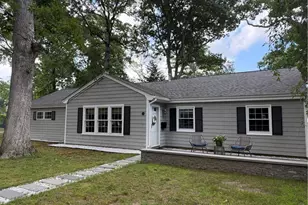 15 Zephyr Ln, Barrington, RI 02806 - Photo 1