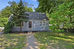 7 Dexter St, Coventry, RI 02816 - Photo 2