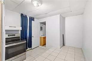 127 Meadow St, Pawtucket, RI 02860 - Photo 14