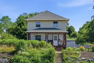 91 Roger Williams Ave, East Providence, RI 02916 - Photo 1