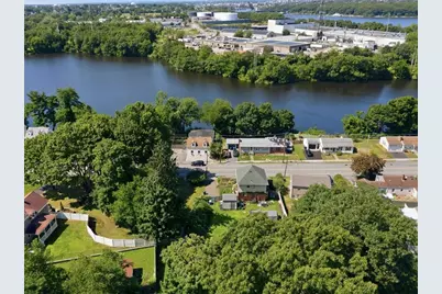 91 Roger Williams Avenue, East Providence, RI 02916 - Photo 6