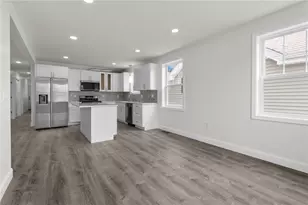 22 Sherwood St, Providence, RI 02904 - Photo 4