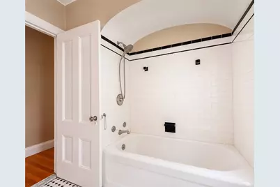 225 Hunts Avenue, Pawtucket, RI 02861 - Photo 32