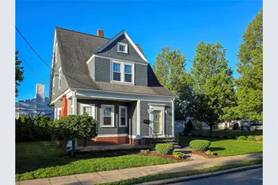 225 Hunts Avenue, Pawtucket, RI 02861 - Photo 4