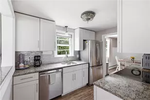 52 Fairgreen Dr, West Warwick, RI 02893 - Photo 6