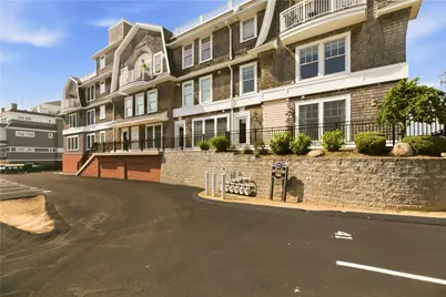 10 Brown & Howard #103, Newport, RI 02840 - Photo 20