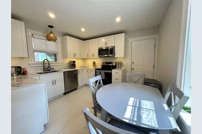 8 Barney Street #2, Newport, RI 02840 - Photo 2