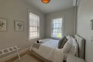8 Barney St, Newport, RI 02840 - Photo 10