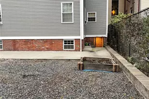 116 Vinton St, Providence, RI 02903 - Photo 36