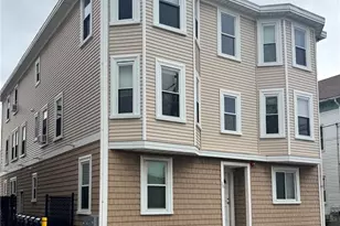 39 America St, Providence, RI 02903 - Photo 2