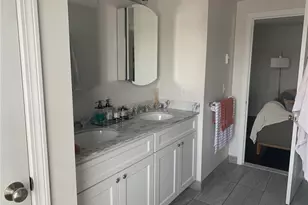 109 Sutton St, Providence, RI 02903 - Photo 4